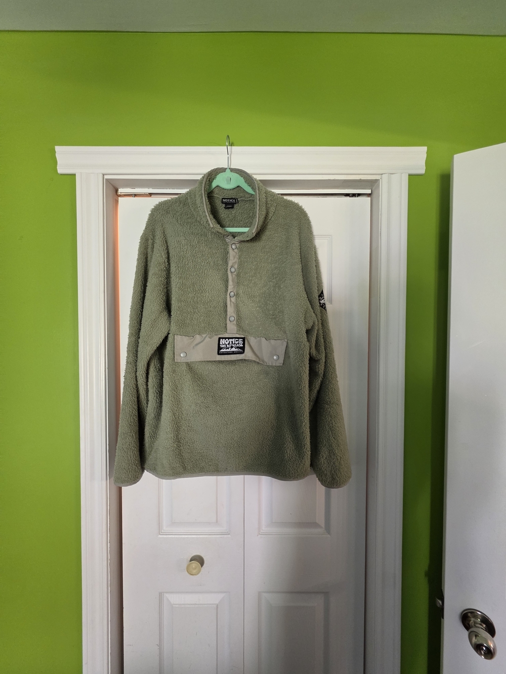 Teddy Snap-Front Pullover Jacket in Olive Green - NOTICE